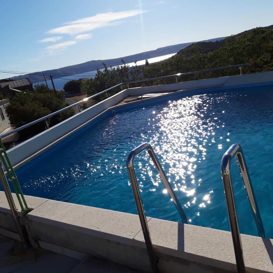 Apartmani Cesarica คาร์โลบัก ภายนอก รูปภาพ