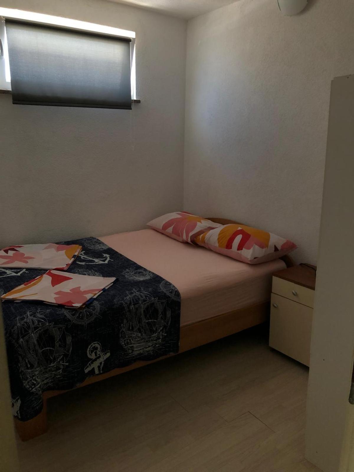 Apartmani Cesarica คาร์โลบัก ห้อง รูปภาพ