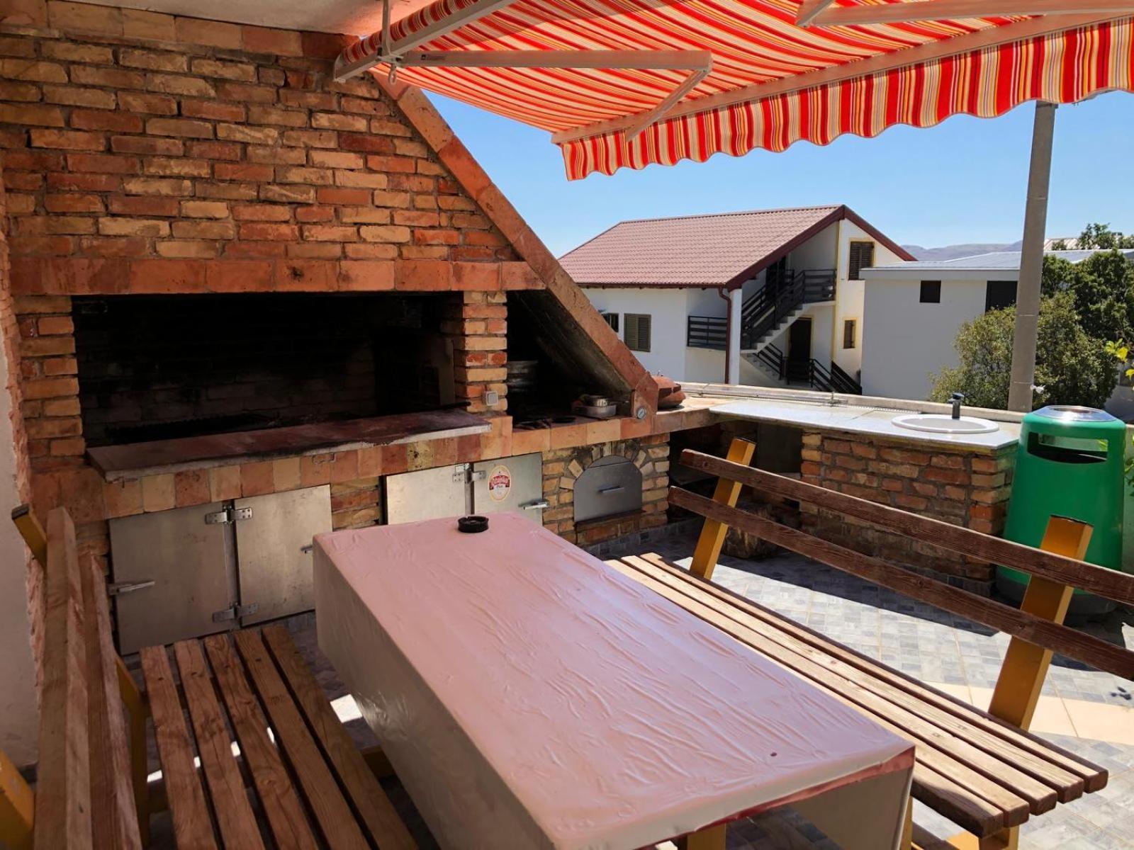 Apartmani Cesarica คาร์โลบัก ภายนอก รูปภาพ